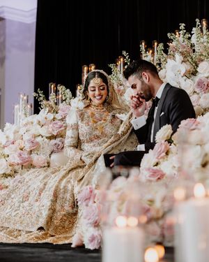 Image post by @thismodernlovephoto on Instagram