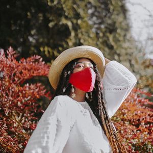Image post by @wearmayana on Instagram