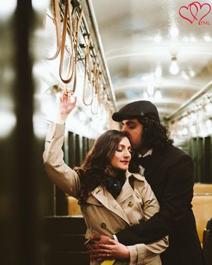 Image post by @thismodernlovephoto on Instagram