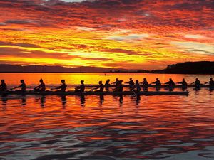 Image post by @stanfordwcrew on Instagram