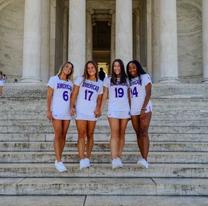 Image post by @au_wlax on Instagram