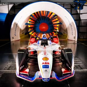 Image post by @mahindraracing on Instagram