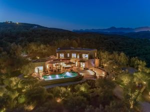 Image post by @christiesrealestate on Instagram