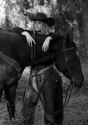 Image post by @cowgirlmagazine on Instagram
