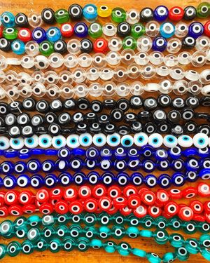 Image post by @beadcache on Instagram