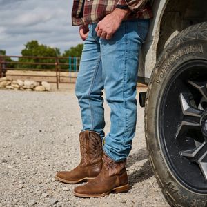 Image post by @justinboots_ on Instagram