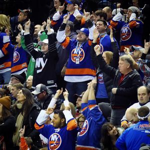 Image post by @nyislanders on Instagram
