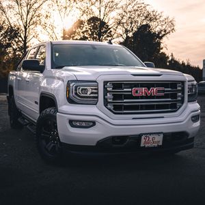 Image post by @davesinclaircustoms on Instagram