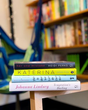 Image post by @gallerybooks on Instagram