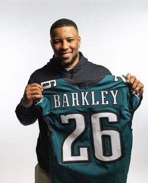 Image post by @philadelphiaeagles on TikTok