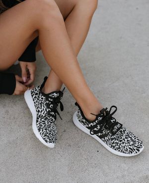 Image post by @dsw on Instagram