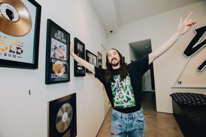 Image post by @steveaoki on Twitter/X
