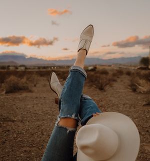 Image post by @noconaboots on Instagram