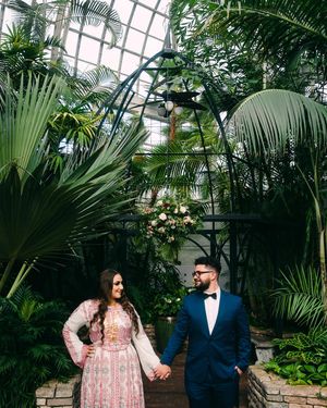 Image post by @thismodernlovephoto on Instagram