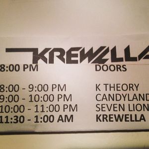 Image post by @thewarfield on Instagram