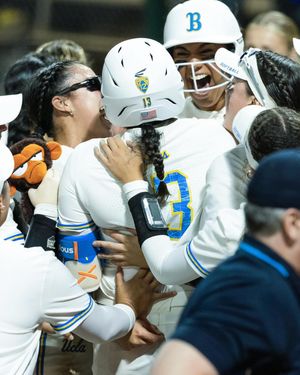 Image post by @uclasoftball on Instagram
