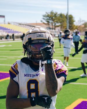 Image post by @wnmufootball on Instagram