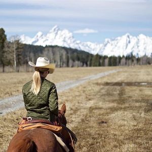 Image post by @schaeferoutfitter on Instagram