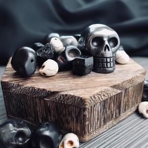 Image post by @beadcache on Instagram