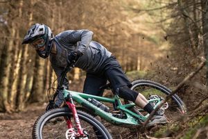 Image post by @foxmtb on Instagram