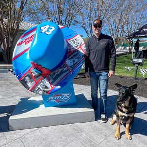 Image post by @erik_jones on Instagram