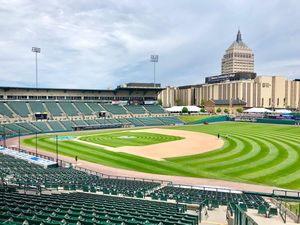 Image post by @rocredwings on Instagram