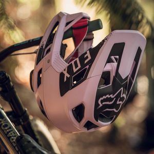 Image post by @foxmtb on Instagram