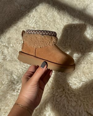Image post by @ugg on Instagram