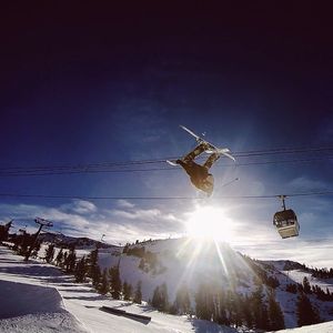 Image post by @uscskiandsnowboard on Instagram