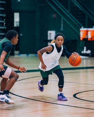 Image post by @sumustangswbb on Instagram