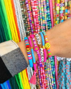 Image post by @beadcache on Instagram