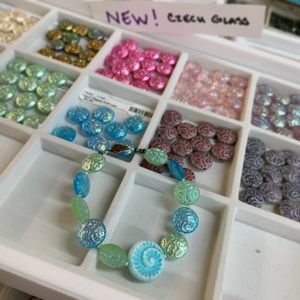 Image post by @beadcache on Instagram