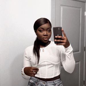 Image post by @simplynyajal on Instagram