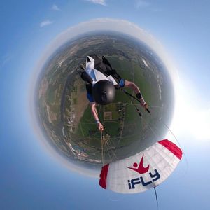 Image post by @iflyus on Instagram