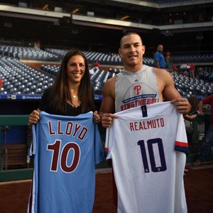 Image post by @carlilloyd on Instagram