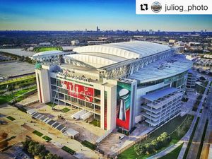 Image post by @housuperbowl on Instagram
