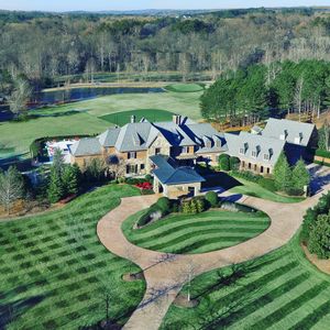 Image post by @christiesrealestate on Instagram