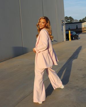 Image post by @camillekostek on Instagram