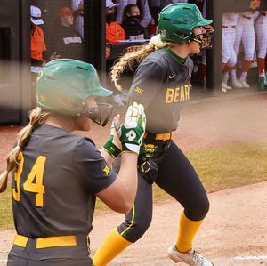 Image post by @baylorsoftball on Instagram