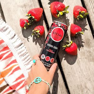 Image post by @sociallitevodka on Instagram