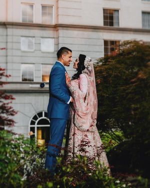 Image post by @thismodernlovephoto on Instagram