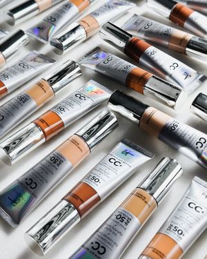 Image post by @itcosmetics on Instagram