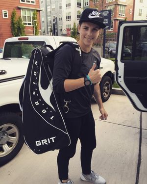 Image post by @hilaryknight on Instagram