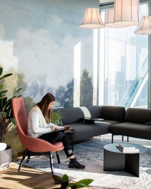 Image post by @neocon_shows on Instagram
