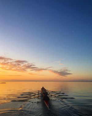 Image post by @stanfordwcrew on Instagram