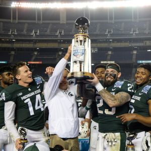 Image post by @holidaybowl on Instagram