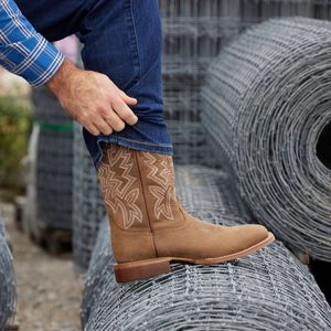 Image post by @justinboots_ on Instagram