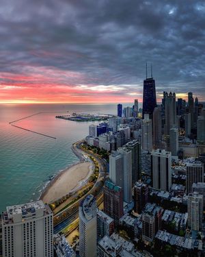 Image post by @chicago.explore on Instagram