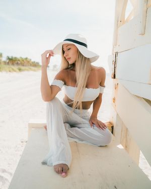 Image post by @living.stills on Instagram