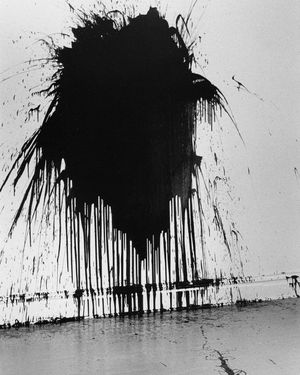 Image post by @drawingcenter on Instagram